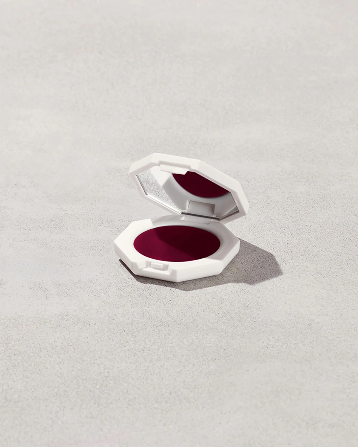Cheeks Out Freestyle Cream Blush — Raisin Standardz