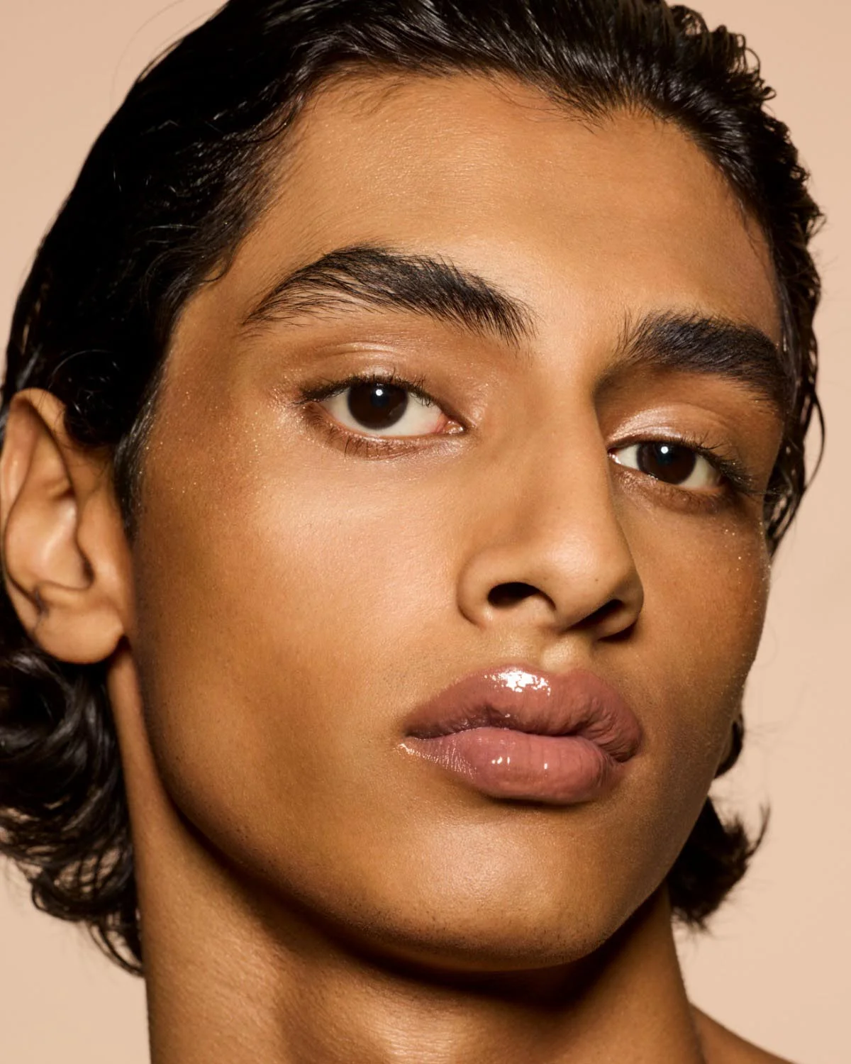 Gloss Bomb Heat Universal Lip Luminizer + Plumper — Fenty Glow Heat - Image 3