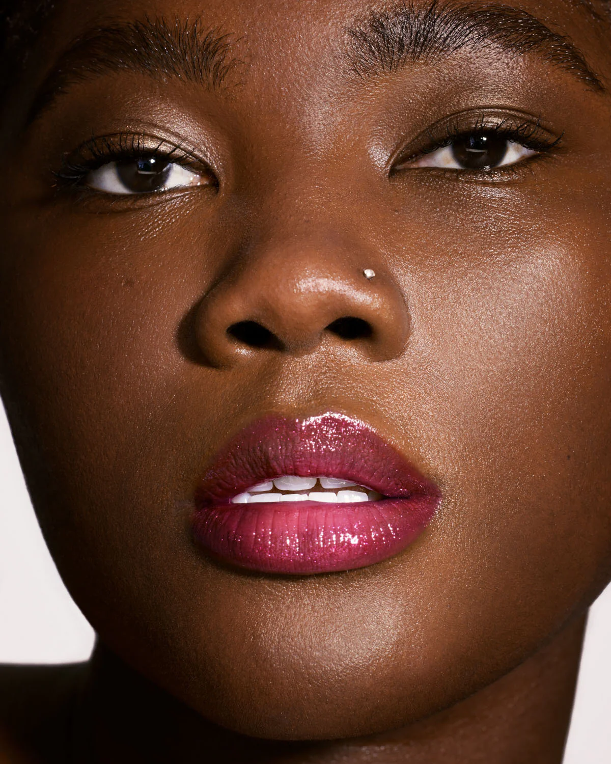 Gloss Bomb Universal Lip Luminizer — Fuchsia Flex - Image 3