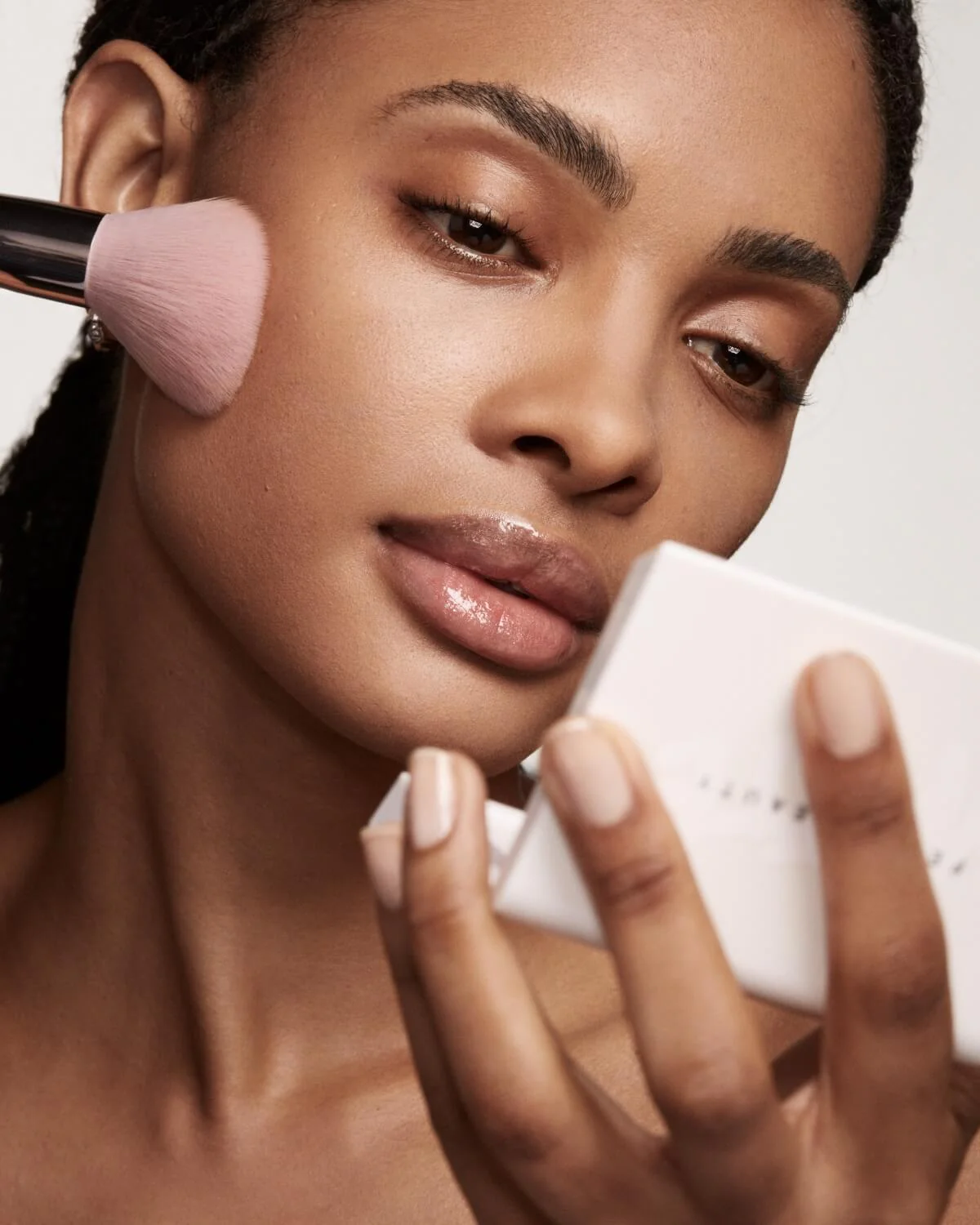 Invisimatte Instant Setting + Blotting Powder Refill - Image 10