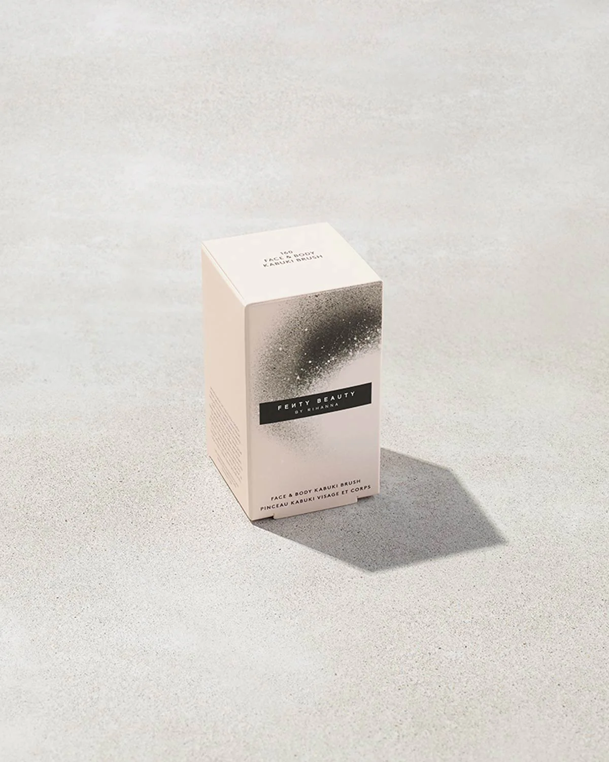 Face & Body Kabuki Brush 160 - Image 4