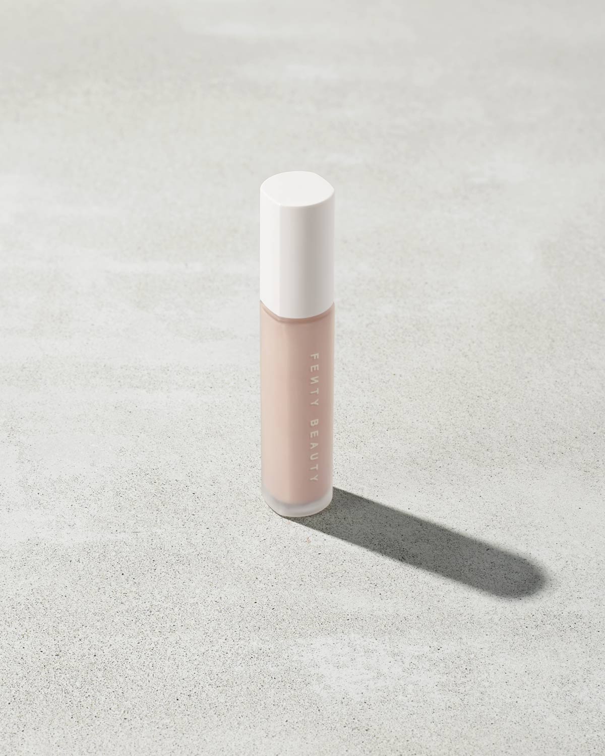 Pro Filt'r Instant Retouch Concealer — #100 - Image 9