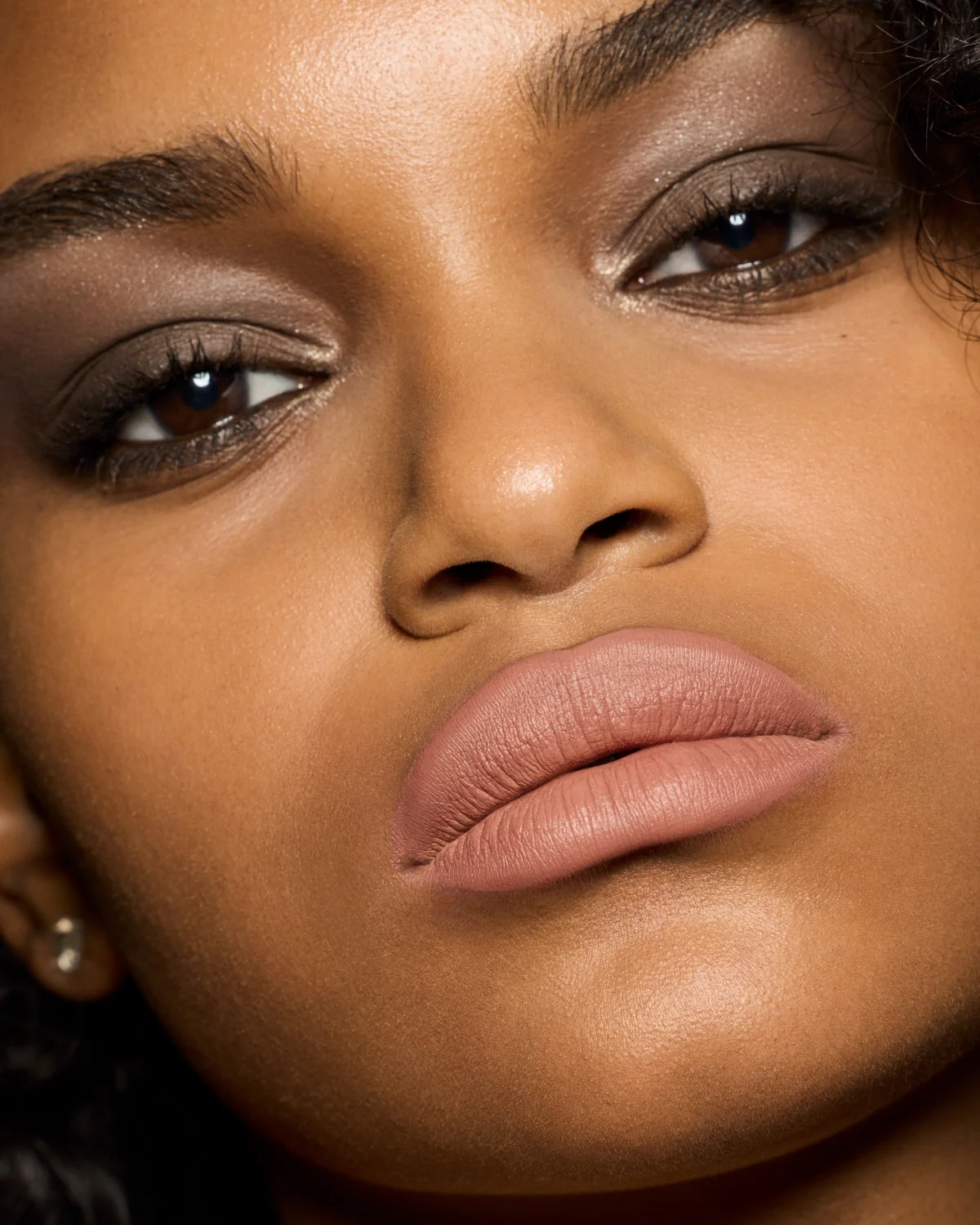 Stunna Lip Paint Longwear Fluid Lip Color — Unbutton - Image 2