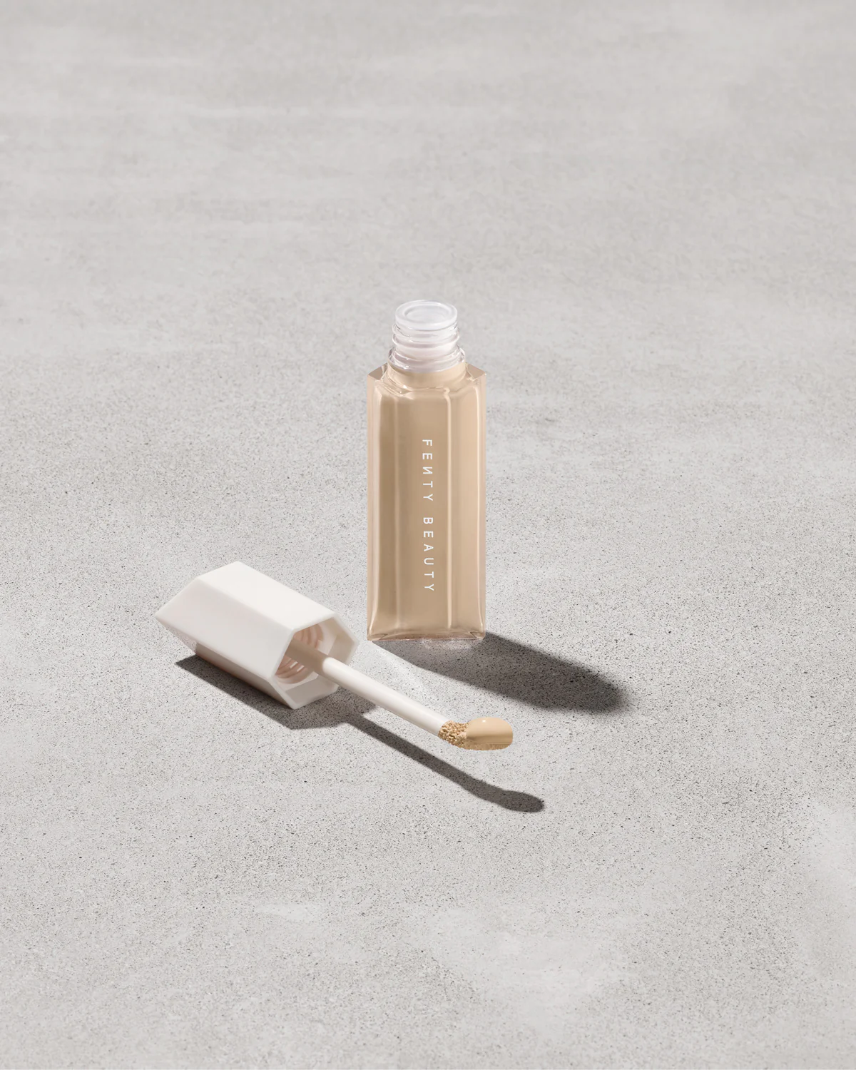 We're Even Hydrating Longwear Concealer — 190W